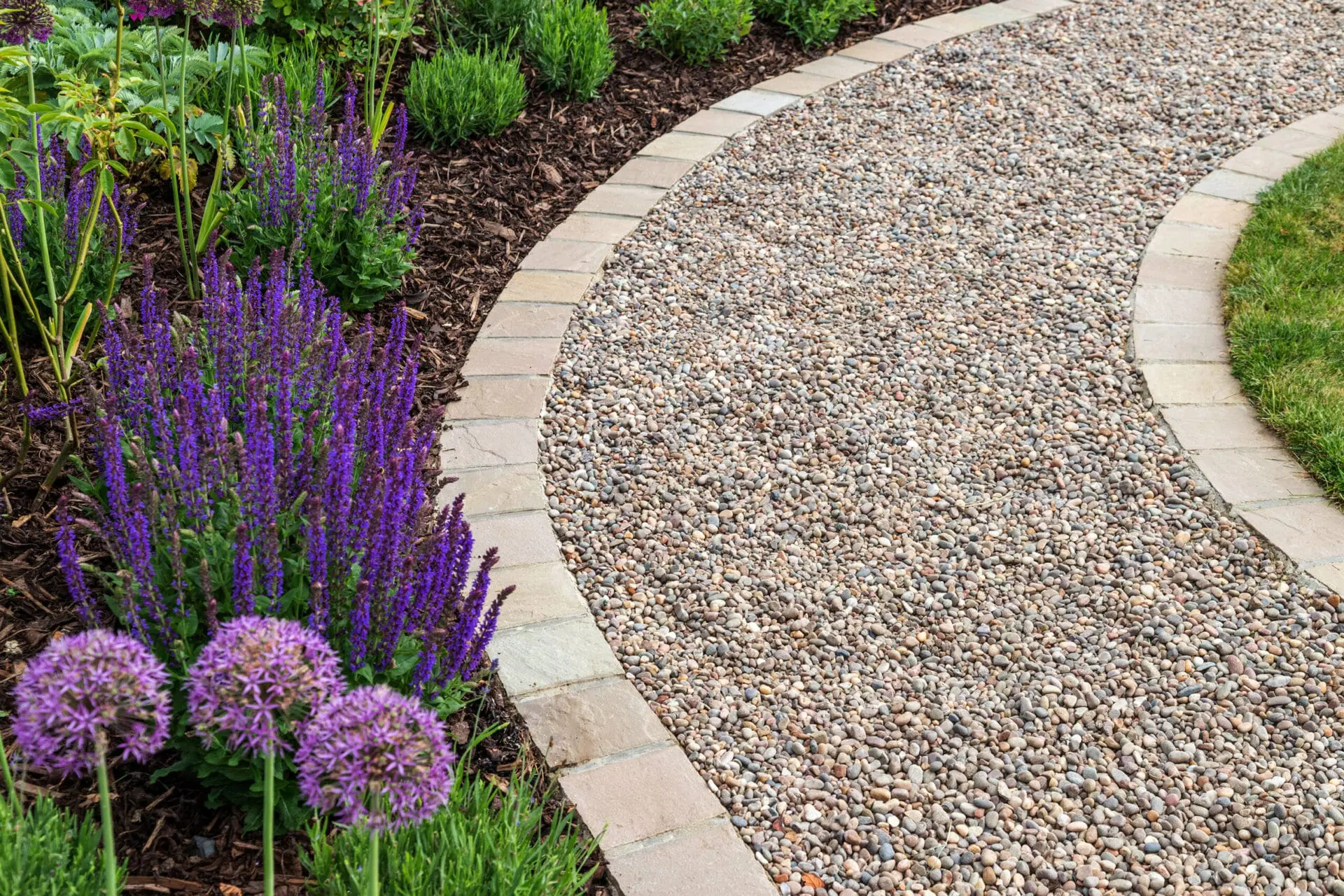 Gravel installation landscape CT